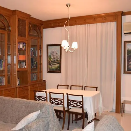 Sophia's Home, Unique Interior Design, City Center בית נופש *